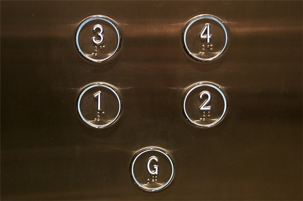 Vì sao nút bấm thang máy lại có những chấm nhỏ này?